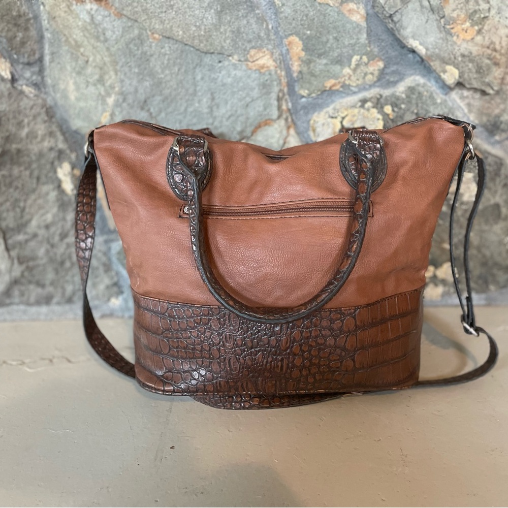 Merona Large Western Leather Purse